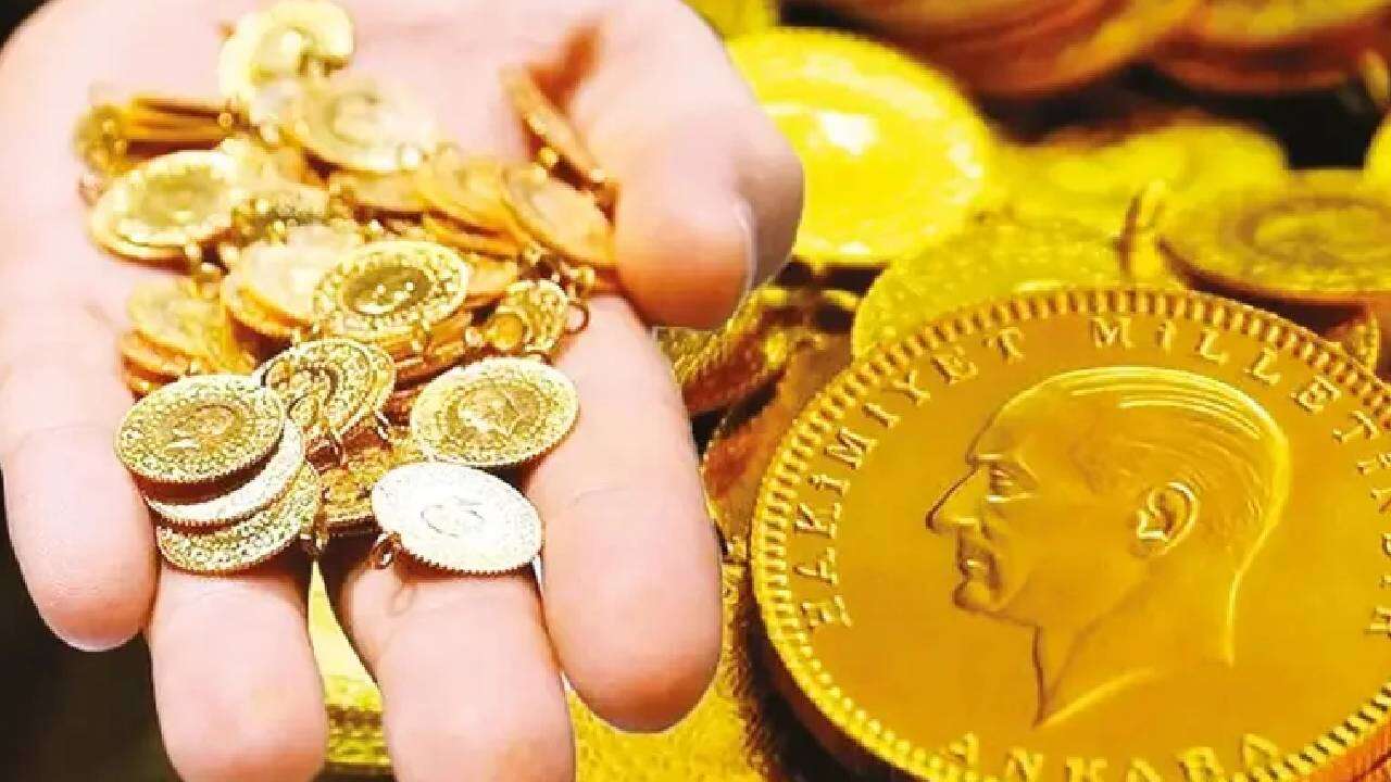 Altında yön değişti! Uzman isim zirve için tarih verdi: Gram altın o rakamı görecek 11